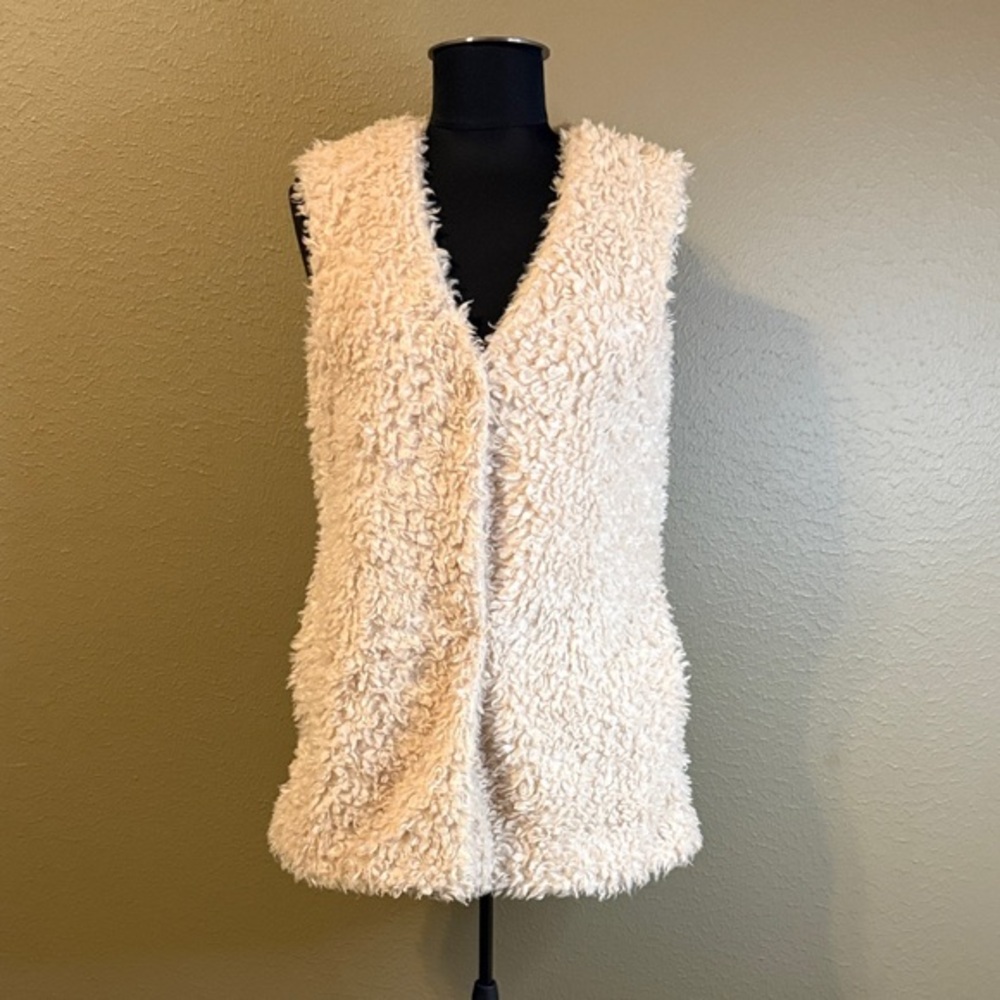 Design Lab Lord & Taylor Cream Teddy Vest